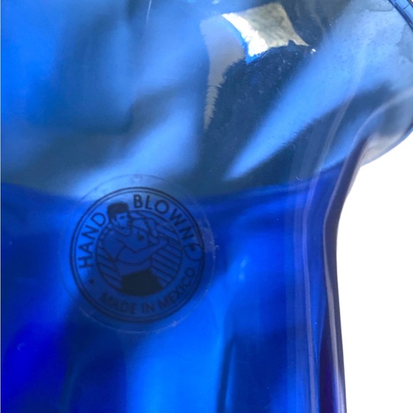 Vintage Hand Blown Cobalt Blue Glass Vase - Picture 11 of 13